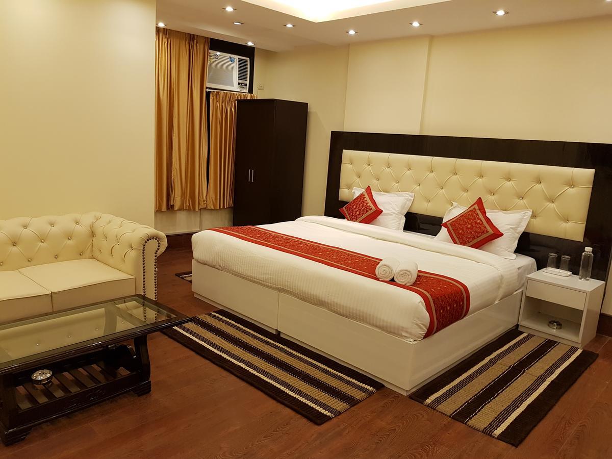 La Residenza Bed & Breakfast New Delhi Exterior photo