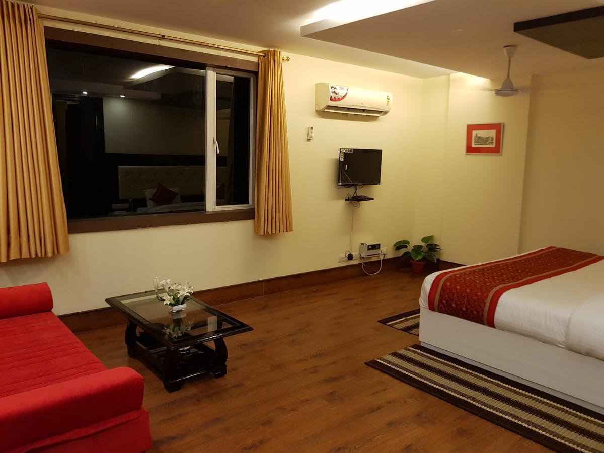 La Residenza Bed & Breakfast New Delhi Exterior photo